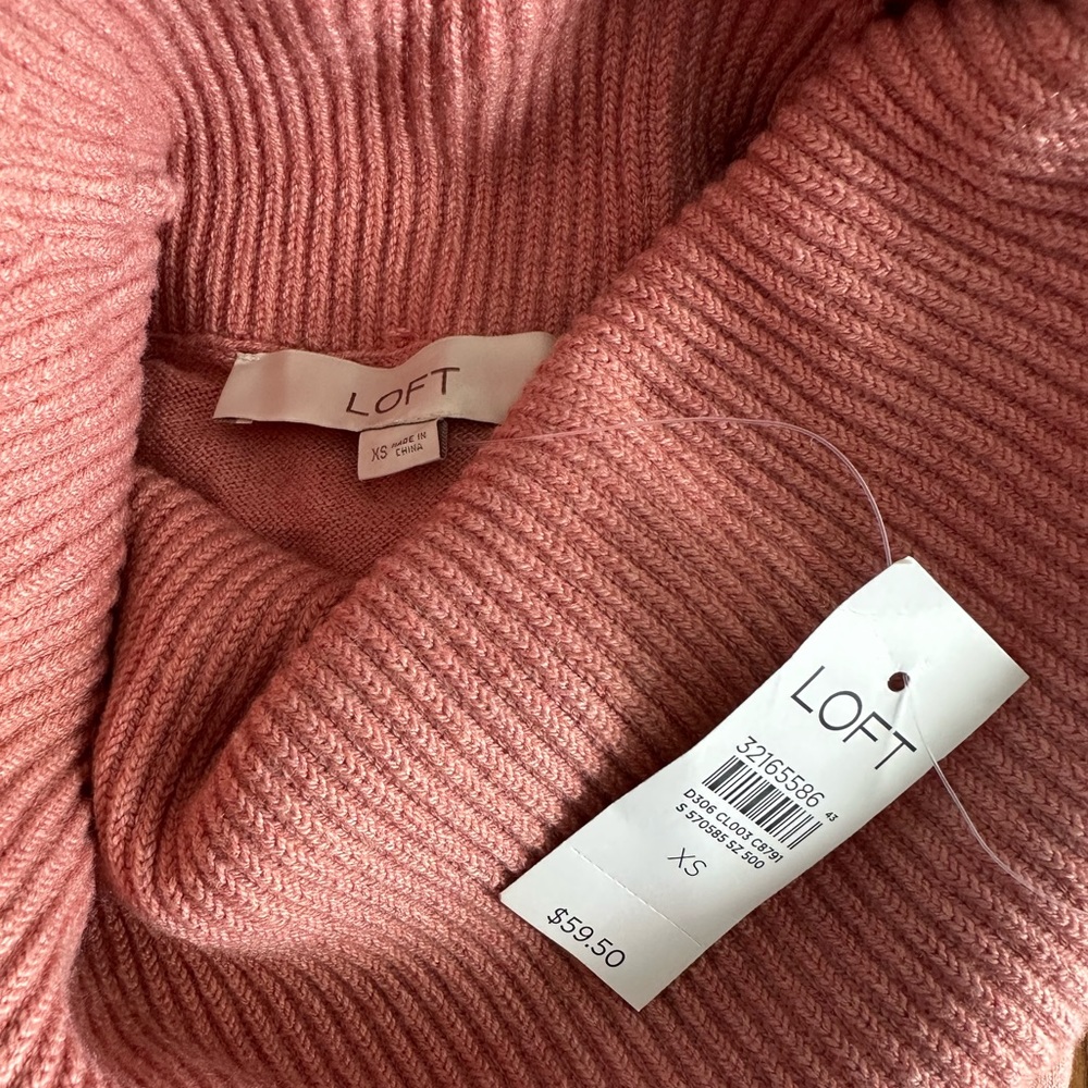 BRAND NEW XS Pink Loft Turtleneck Sweater